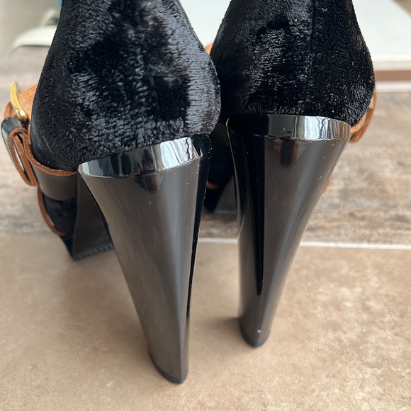 MARNI Vintage Platform Booties Pumps - Velvet with Leather Buckle size 40 - Picture 4 of 12